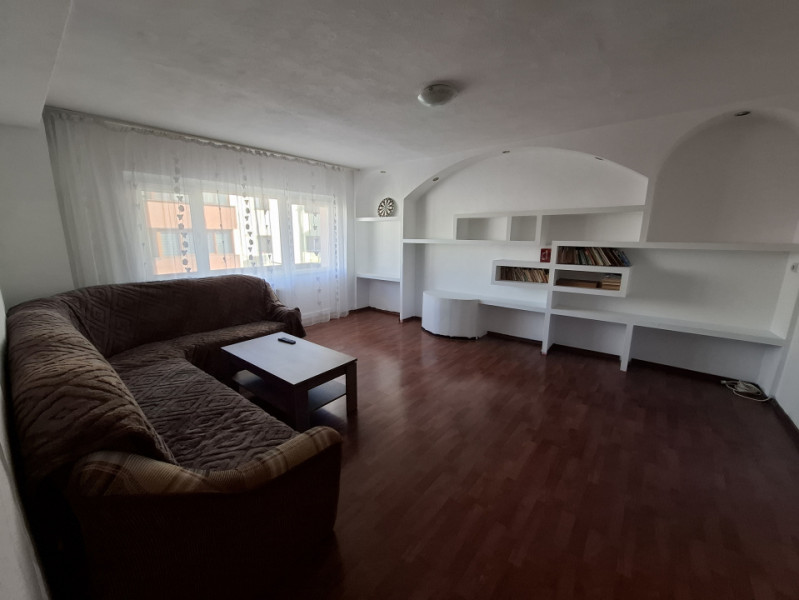 Închiriere apartament 3 camere, decomandat, micro 3 Târgoviște