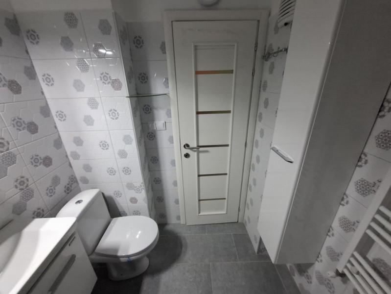 Comision 0 - Vanzare apartament 2 cam. decomandat, etaj 3, micro 12, Targoviste