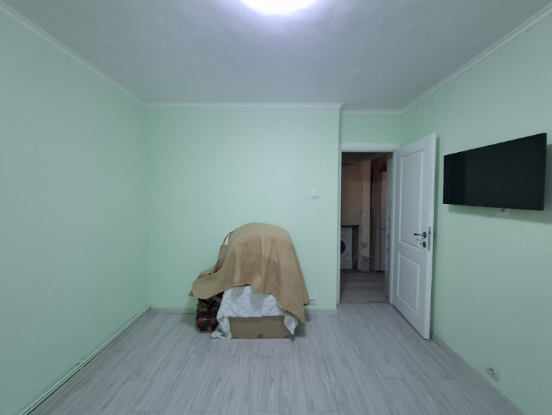 Comision 0 - Vanzare apartament 2 cam. decomandat, etaj 3, micro 12, Targoviste