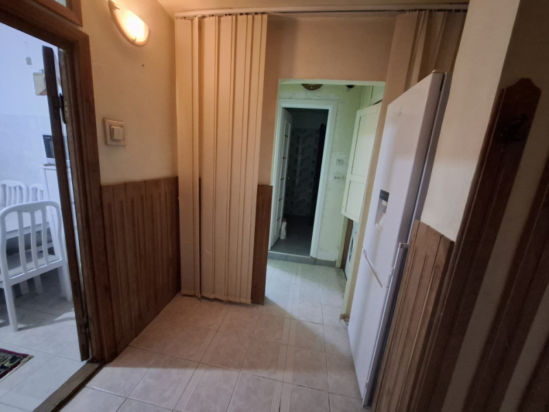 Comision 0 - Vanzare apartament 2 cam. decomandat, etaj 3, micro 12, Targoviste