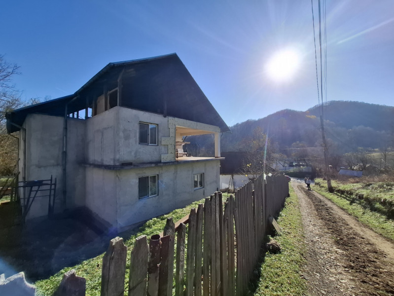 Comision 0 - Vilă de vacanță în sat Șuvița, judetul Dâmbovița