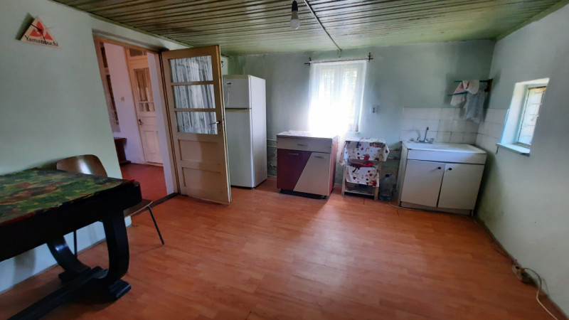  Vânzare casă și teren în oraș RĂCARI, jud.Dâmbovița