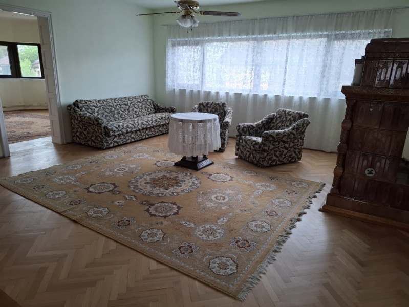 Închirirere apartament in vilă, ultracentral, Târgoviște