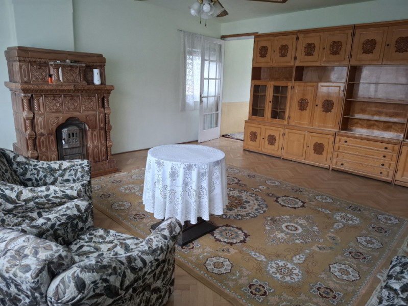 Închirirere apartament in vilă, ultracentral, Târgoviște