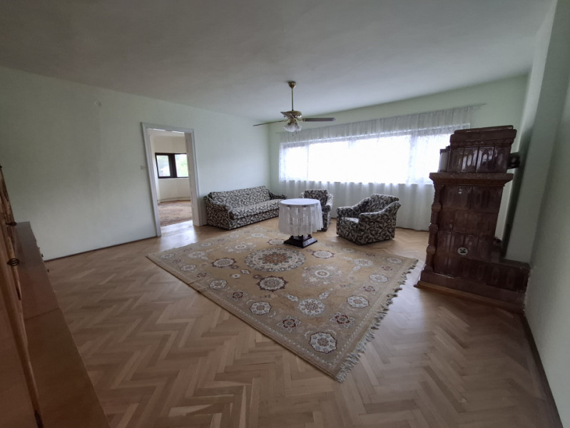 Închirirere apartament in vilă, ultracentral, Târgoviște
