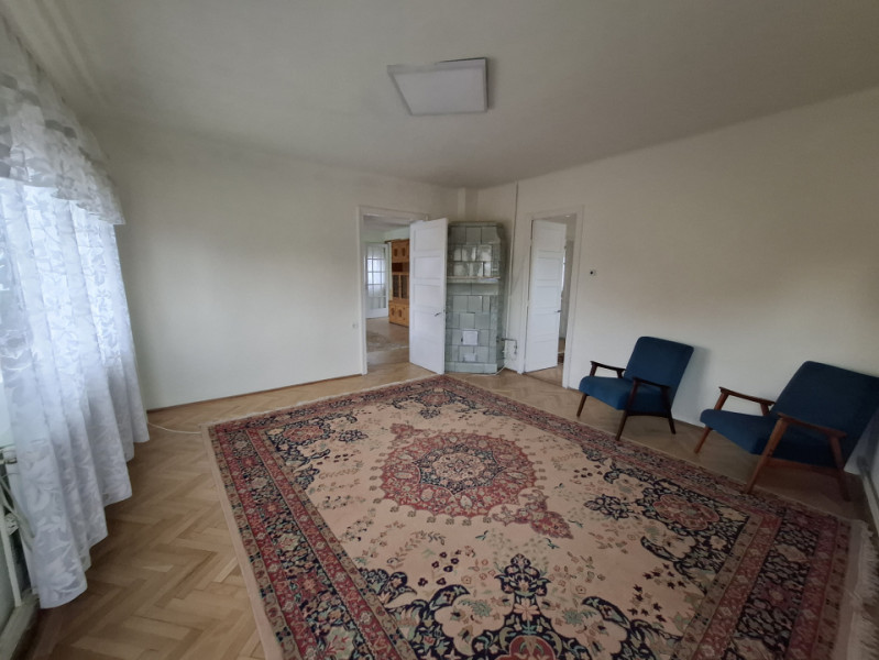 Închirirere apartament in vilă, ultracentral, Târgoviște