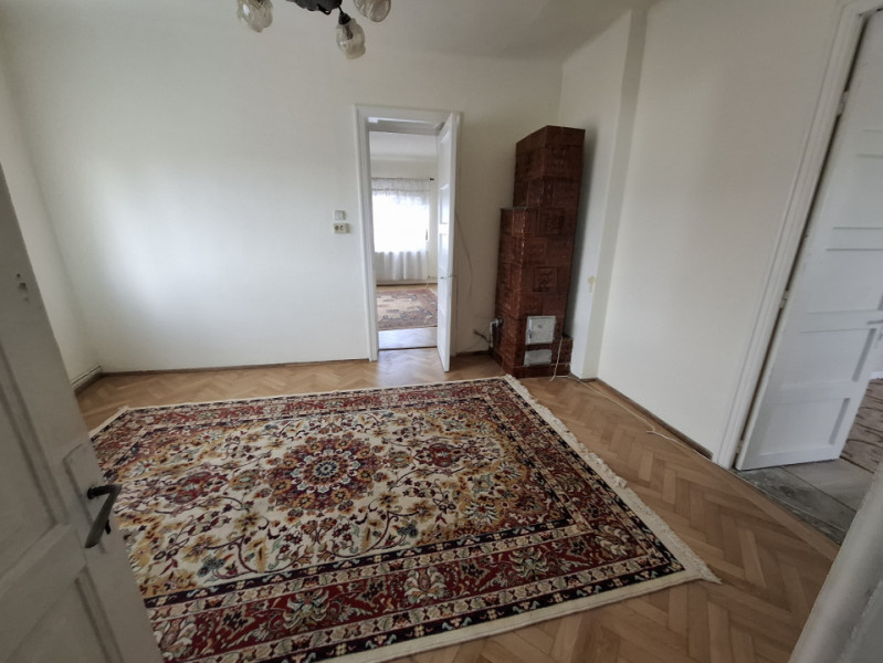 Închirirere apartament in vilă, ultracentral, Târgoviște