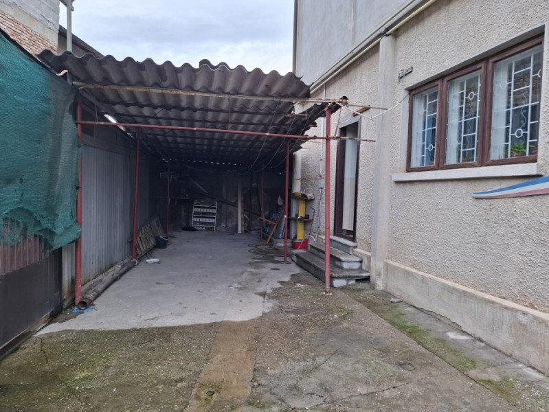 Închirirere apartament in vilă, ultracentral, Târgoviște