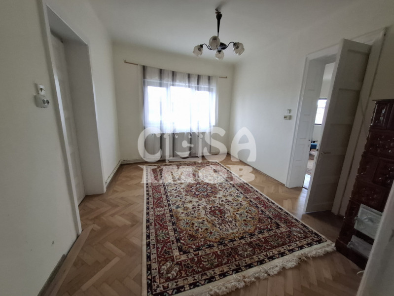 Închirirere apartament in vilă, ultracentral, Târgoviște