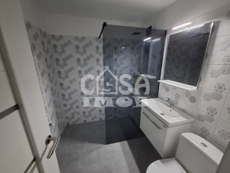 Comision 0 - Apartament 2 cam. decomandat, etaj 3, micro 12, Targoviste