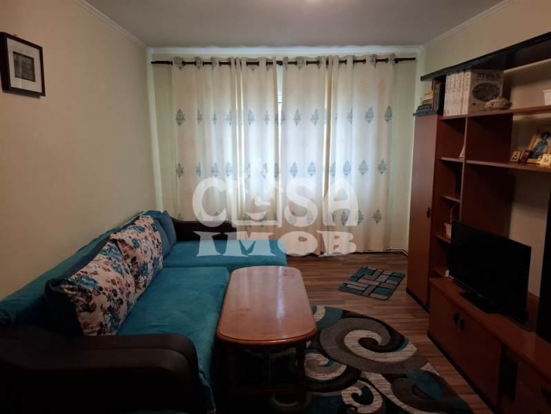 Comision 0 - Apartament 2 cam. decomandat, etaj 3, micro 12, Targoviste