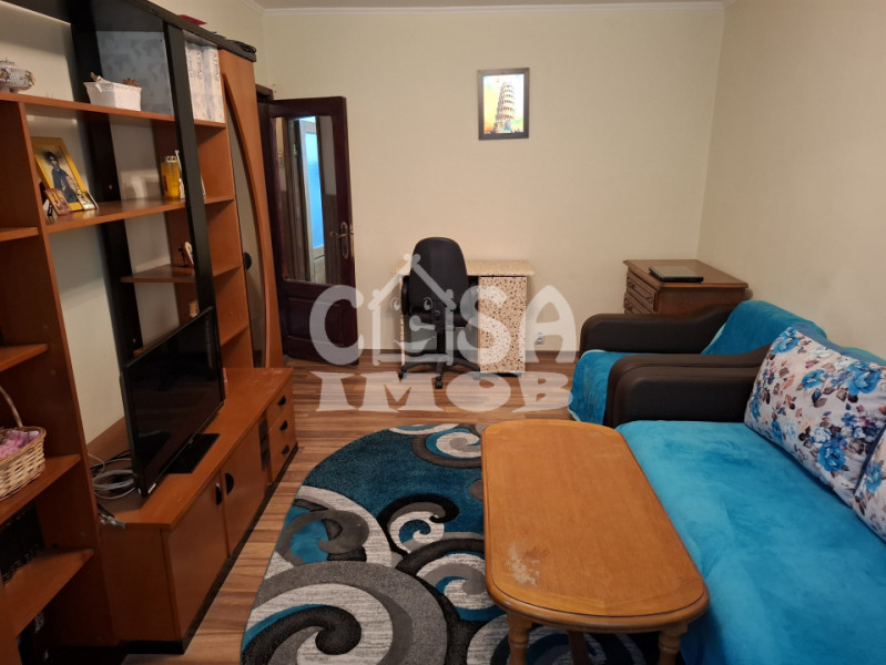 Comision 0 - Apartament 2 cam. decomandat, etaj 3, micro 12, Targoviste