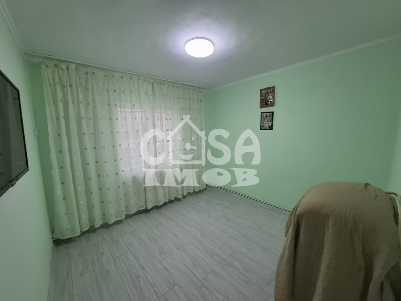 Comision 0 - Apartament 2 cam. decomandat, etaj 3, micro 12, Targoviste