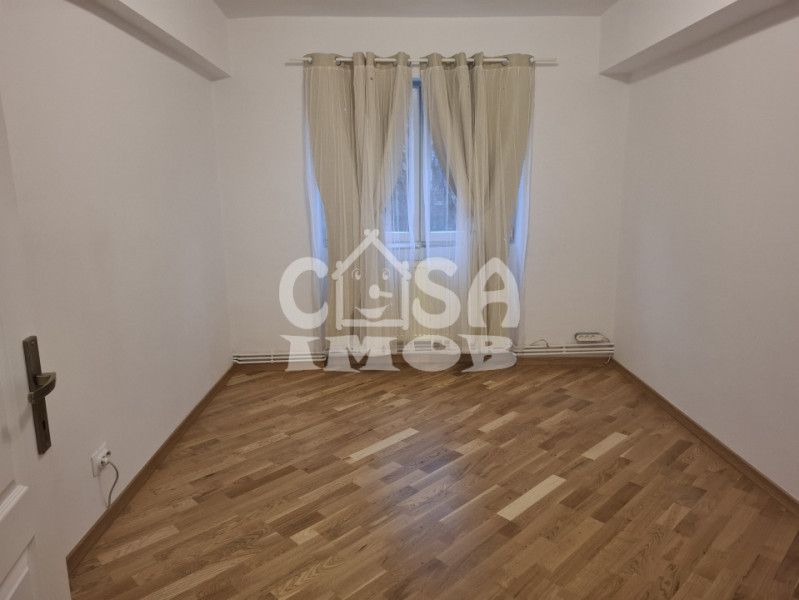Închiriere apartament 3 camere, Bdul. Independenței, etaj 1, în Târgoviște
