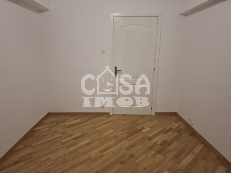 Închiriere apartament 3 camere, Bdul. Independenței, etaj 1, în Târgoviște