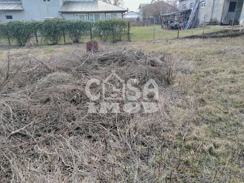 Teren intravilan 672 mp – poziție rară, la poalele Mănăstirii Dealu, Târgoviște.