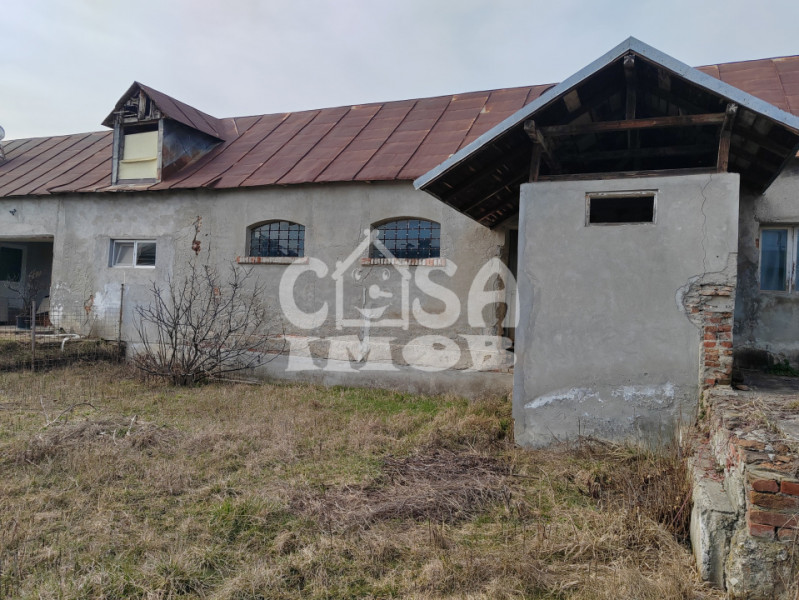 Teren intravilan 672 mp – poziție rară, la poalele Mănăstirii Dealu, Târgoviște.