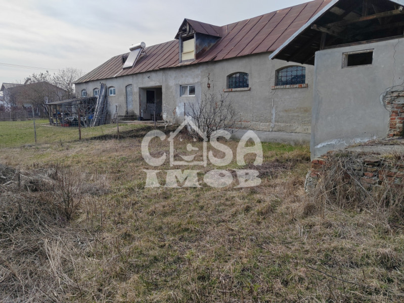 Teren intravilan 672 mp – poziție rară, la poalele Mănăstirii Dealu, Târgoviște.