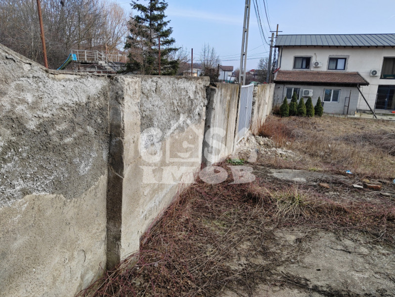 Teren intravilan 672 mp – poziție rară, la poalele Mănăstirii Dealu, Târgoviște.