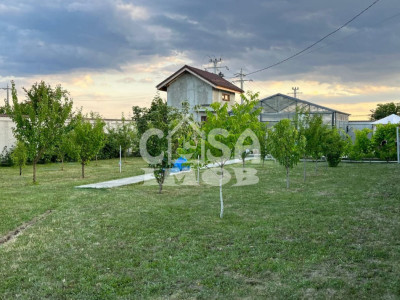 Teren 906 mp parcelabil imprejmuit in cartier exclusivist Racari