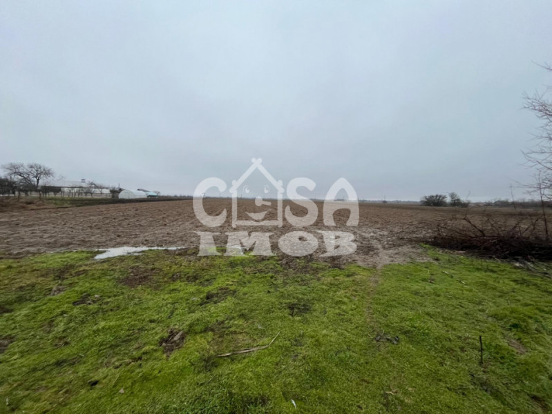 Teren intravilan 4200 mp parcelabil zona case Merii