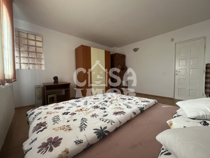 Casa mobilata P+M si utilata cu vedere spre padure