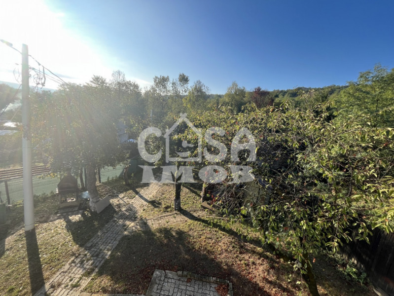 Casa mobilata P+M si utilata cu vedere spre padure