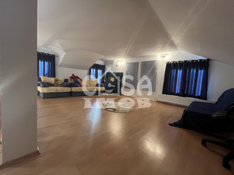 Casa mobilata P+M si utilata cu vedere spre padure