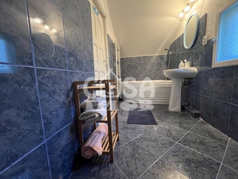 Casa mobilata P+M si utilata cu vedere spre padure