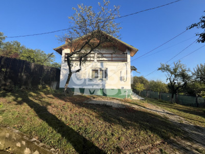 Casa P+1 mobilata si utilata cu vedere spre padure in Magura, judetul Dambovita