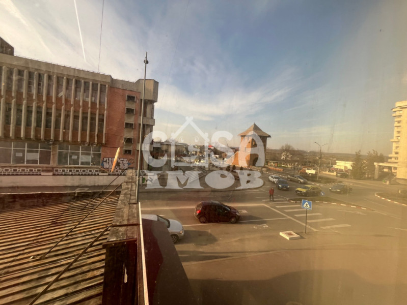 Apartament 4 camere 99 mp utili doar pentru birou Tribunal