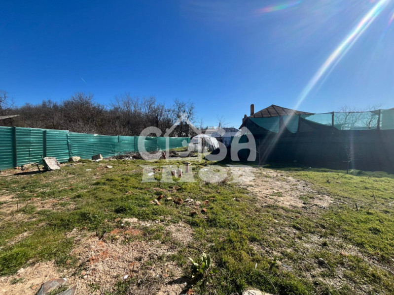 Casa pe parter 80 mp+terasa si teren 860 mp/schimb cu apartament, in Cuparu