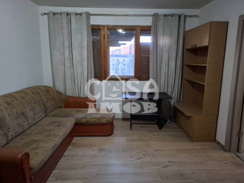 Vânzare apartament 2 camere, confort 2, etaj 4, Micro 6 - Târgoviște