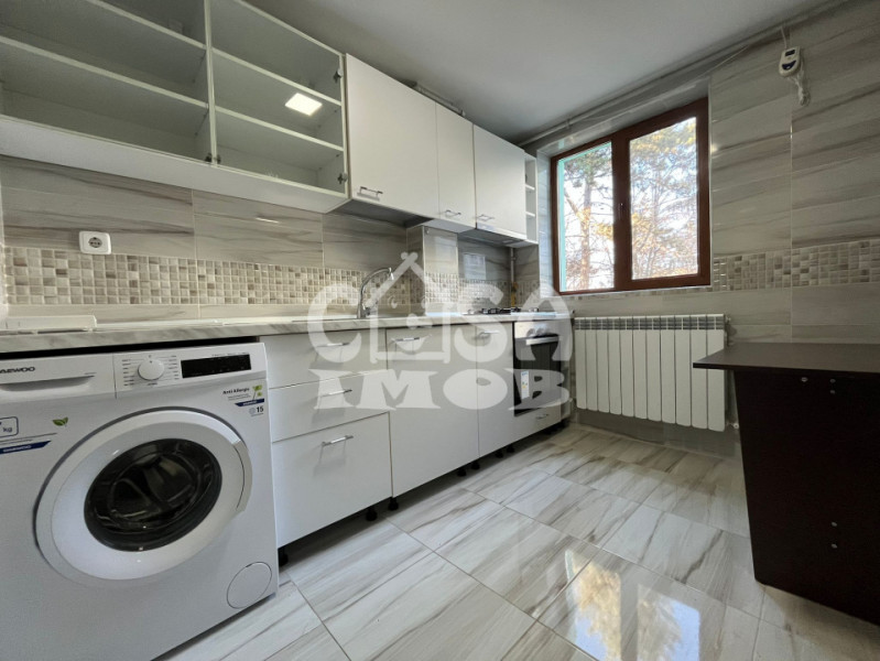 Inchiriere apartament 2 camere semidecomandat Aleea Trandafirilor