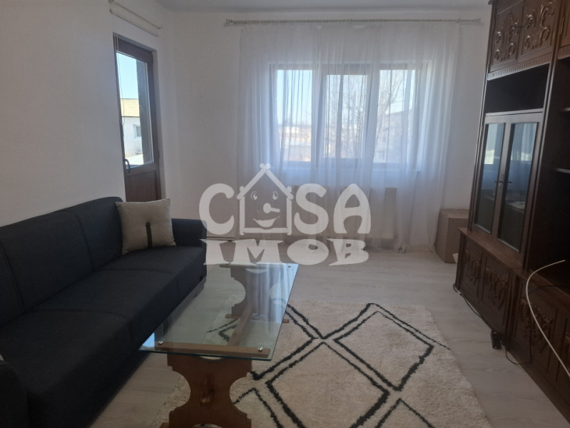 Închiriere apartament 3 camere, decomandat, central