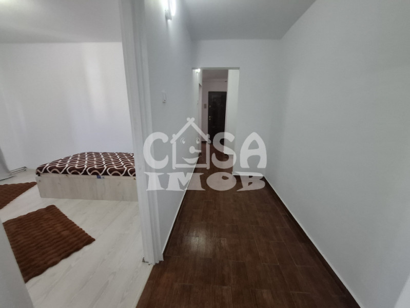 Închiriere apartament 3 camere, decomandat, central