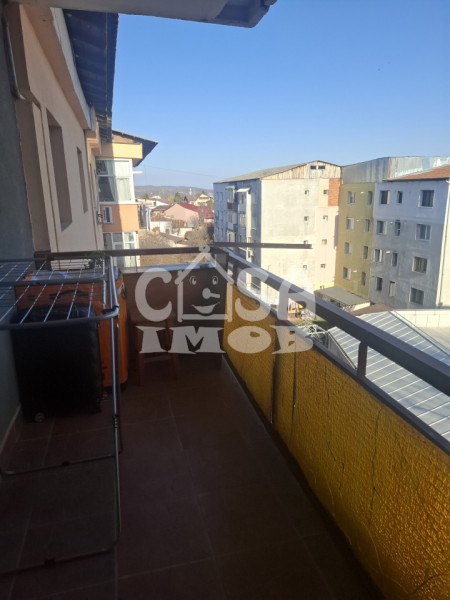 Închiriere apartament 3 camere, decomandat, central