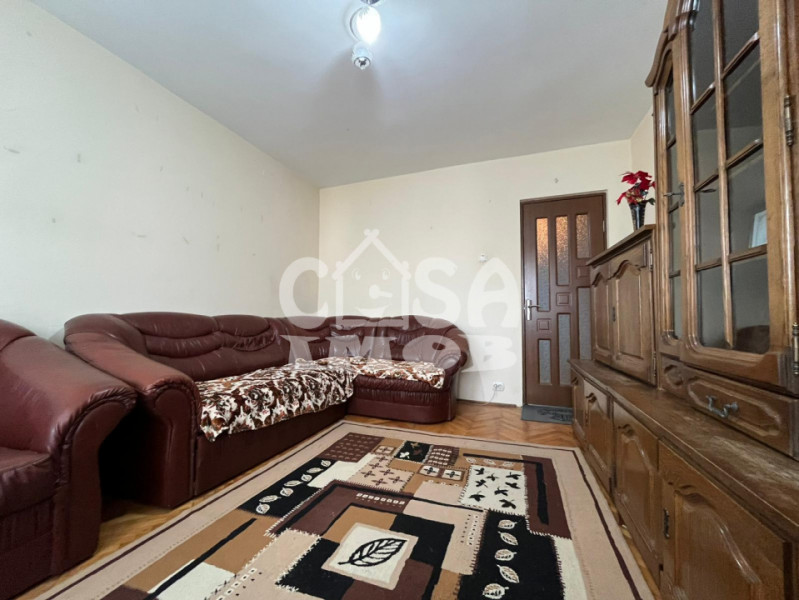 Inchiriere 2 camere cochet in Aleea Trandafirilor 