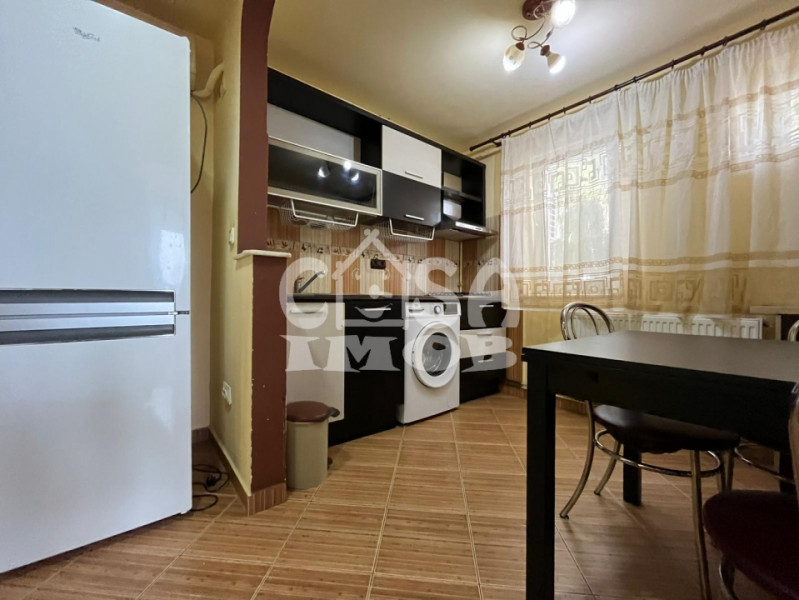 Inchiriere 2 camere cochet in Aleea Trandafirilor 