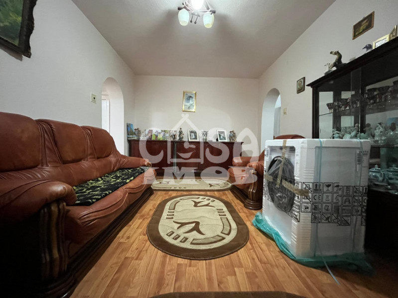 Vanzare 3 camere la parter cu balcon si gradina pe str Ion Vasilescu