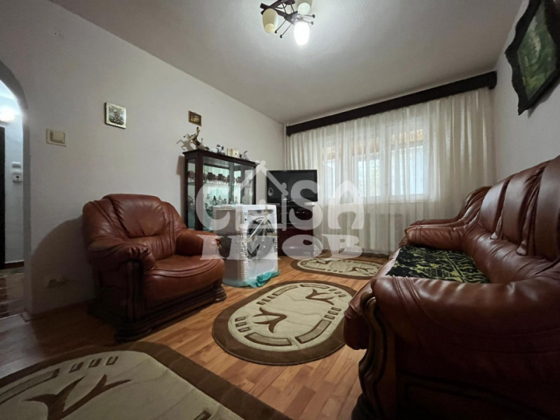 Vanzare 3 camere la parter cu balcon si gradina pe str Ion Vasilescu