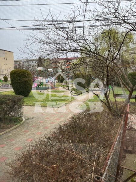 Vanzare 3 camere la parter cu balcon si gradina pe str Ion Vasilescu