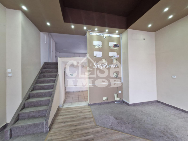 Spațiu comercial cu vitrină generoasă și vizibilitate ideal pentru business 