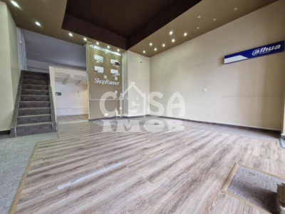 Spațiu comercial cu vitrină generoasă și vizibilitate ideal pentru business 