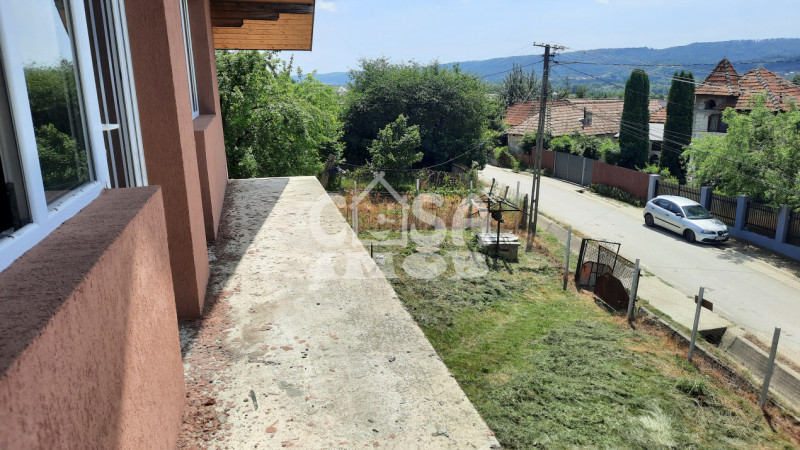 Vânzare casă în Gemenea-Brătulești, jud. Dâmbovița (zonă viticolă)