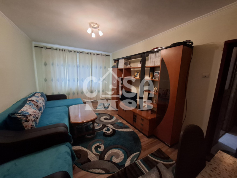 Apartament 2 cam. decomandat, etaj 3, micro 12, Targoviste