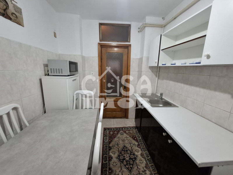 Apartament 2 cam. decomandat, etaj 3, micro 12, Targoviste