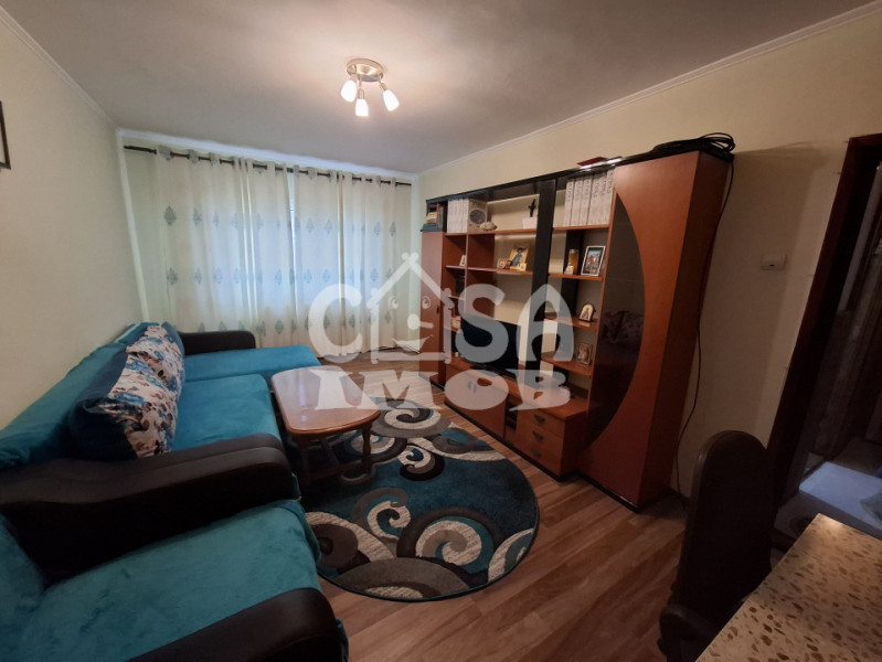 Apartament 2 cam. decomandat, etaj 3, micro 12, Targoviste