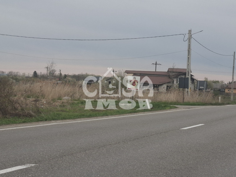 OPORTUNITATE DE INVESTIȚIE - Teren intravilan în Săcueni la șosea, D = 300 metri