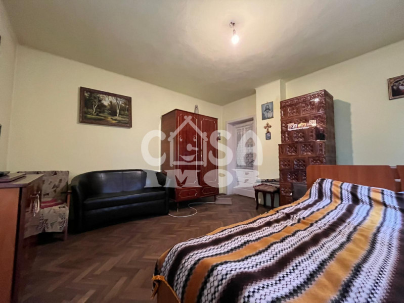 Casa P+1 cu teren 980 mp curte si gradina aproape de gara